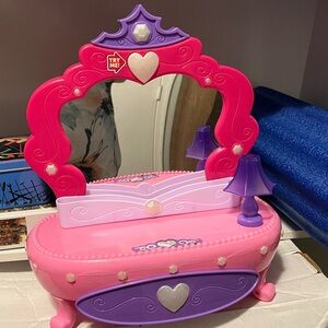 Play Makeup Vanity with Drawer Light-Up Mirror and Lamp Pink Kid Connection